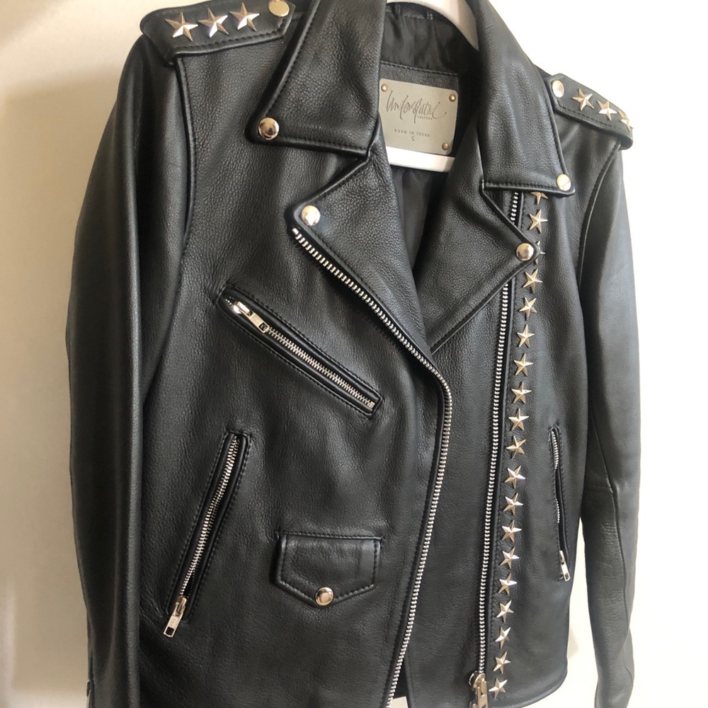 Understated Leather Jacket - image 3